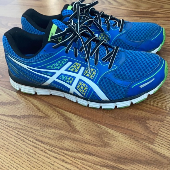 asics cumulus narrow